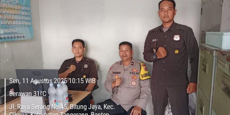 Bhabinkamtibmas Desa Bitung Jaya Sambang ke PT Torabika Eka Semesta, Ajak Jalin Komunikasi dan Ciptakan Kamtibmas Kondusif