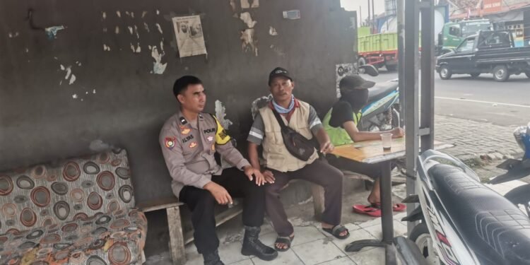 Bhabinkamtibmas Polsek Cikupa Tatap Muka dengan Tukang Ojek Sukamulya