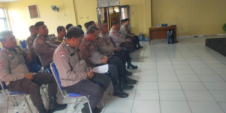 BINTEK Bhabinkamtibmas oleh Ditbinmas Polda Banten di Aula Polsek Balaraja Polresta Tangerang