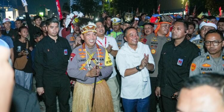 Kapolri dan Mensesneg Tinjau Panggung Rakyat di HI, Masyarakat Antusias