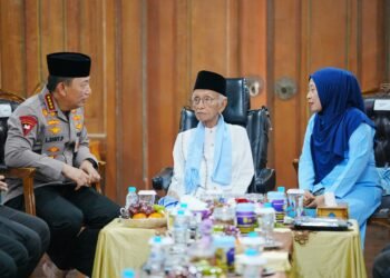 Kunjungi 2 Ponpes di Jatim, Kapolri: Amanat Presiden Menjaga Kerukunan