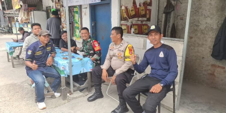 Bhabinkamtibmas Polsek Balaraja Polresta Tangerang Melaksanakan Sambang & Poliran Ajak Jaga Kamtibmas di Wilayah