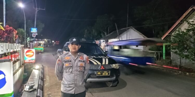 Pastikan Aman Anggota polsek gunungkencana laksanakan patroli malam sasar obyek vital