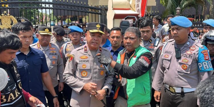 Kapolda Banten Temui Aksi Solidaritas dan Spontanitas Ojol di Banten