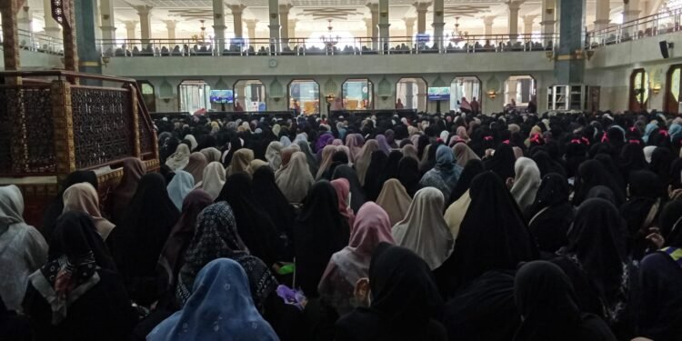 Ribuan Jamaah Ikuti Maulid Nabi Muhammad SAW Bersama Majelis Ilmu Al-Muhsinin Citra Raya di Masjid Agung Al-Amjad