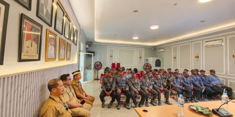 Perkuat Sinergi Keamanan, Kelurahan Tigaraksa Gelar Rapat Koordinasi Satlinmas