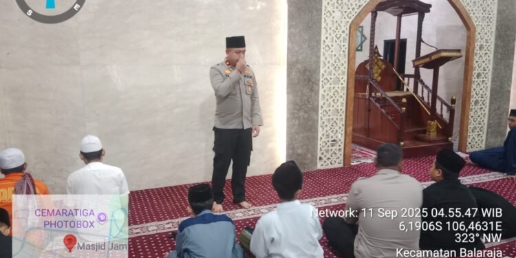 Shubuh Keliling Polsek Balaraja Polresta Tangerang Dalam Mempererat Silaturahmi Antara Polri & Ulama di Masjid Al Falah Desa Talagasari