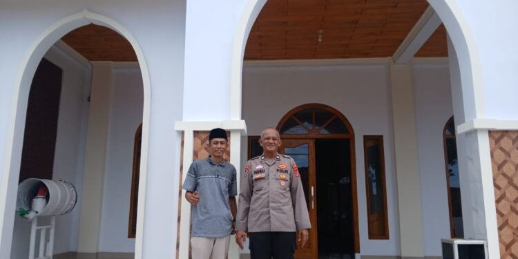 Rutin Kanit Binmas Polsek Rangkasbitung Polres Lebak Melaksanakan Giat Sholat Jumat Keliling