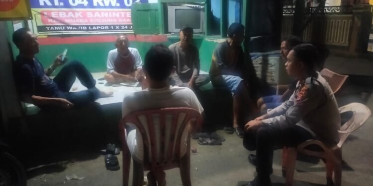 Polsek Rangkasbitung Polres Lebak Patroli Kepemukiman dan Sapa Warga di Pos Ronda