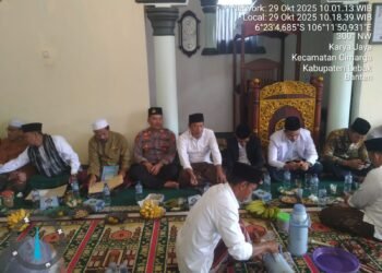 Kapolsek Cimarga Polres Lebak Hadiri Pengajian Ulama dan Umaro Di Mesjid Jami Desa Karyajaya Cimarga