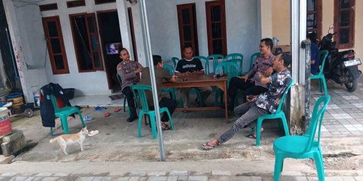 Kapolsek Rangkasbitung Polres Lebak dan Bhabinkamtibmas Sambangi Warga Kampung Rancalutung