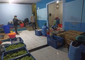 Polsek Rangkasbitung Polres Lebak Patroli Dan Sambangi Pegawai Dapur MBG di Kampung Lembur Sawah