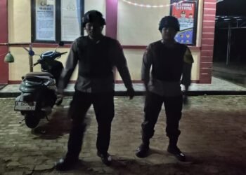 Anggota Polsek Gunungkencana Polres Lebak Laksanakan Sispam Mako