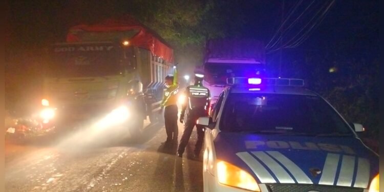 Satlantas Polres Lebak Respon Cepat Langsung Ke TKP Lakalantas di Ciawi Desa Sukamanah Tadi Malam