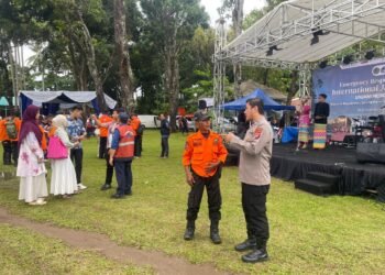 Responsif dan Profesional: Polsek Cinangka Hadir Mengamankan Berbagai Kegiatan Warga
