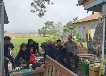 Kunjungi Warga dan Pemuda,Bripka Ghery Bhabinkamtibmas Serap Aspirasi Kamtibmas