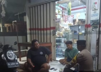 BhabinKamtibmas Patroli Dialogis, Sapa Warga Pabean dan Sampaikan Himbauan Kamtibmas