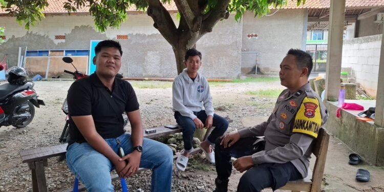 ‎Bhabinkamtibmas Polsek Balaraja Laksanakan Program Kapolda “Poliran” di Desa Binaan Wilayah Hukum Polresta Tangerang  ‎ ‎