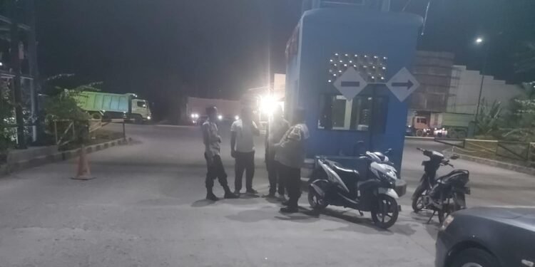 Patroli KRYD Bukti Nyata Bahwa Polisi Itu Selalu Hadir,  Bripka Tri dan Bripka Heru Nyalakan Lampu Rotator