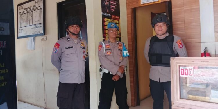 Dedikasi Tanpa Batas: Kerja Ikhlas Personel Cinangka Hadirkan Lingkungan yang Nyaman dan Tentram