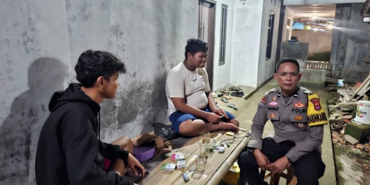 Anggota Polsek Balaraja Tingkatkan Sambang DDS Antisipasi Kamtibmas di Desa Binaan Wilayah Hukum Polresta Tangerang