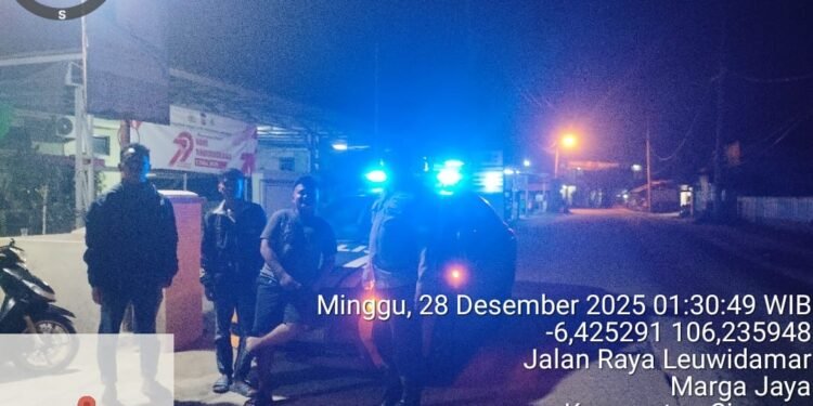 Giat Patroli Malam Personil Polsek Cimarga Polres Lebak Di Jalan Raya Leuwidamar-Cimarga